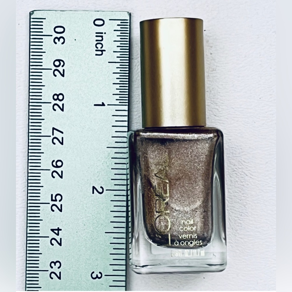 L'Oreal Paris Colour Riche Nail Polish 231 Fealing Kilty